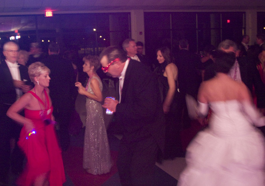 http://www.chevy6.com/chevy6/Dancing-Guests-2.jpg